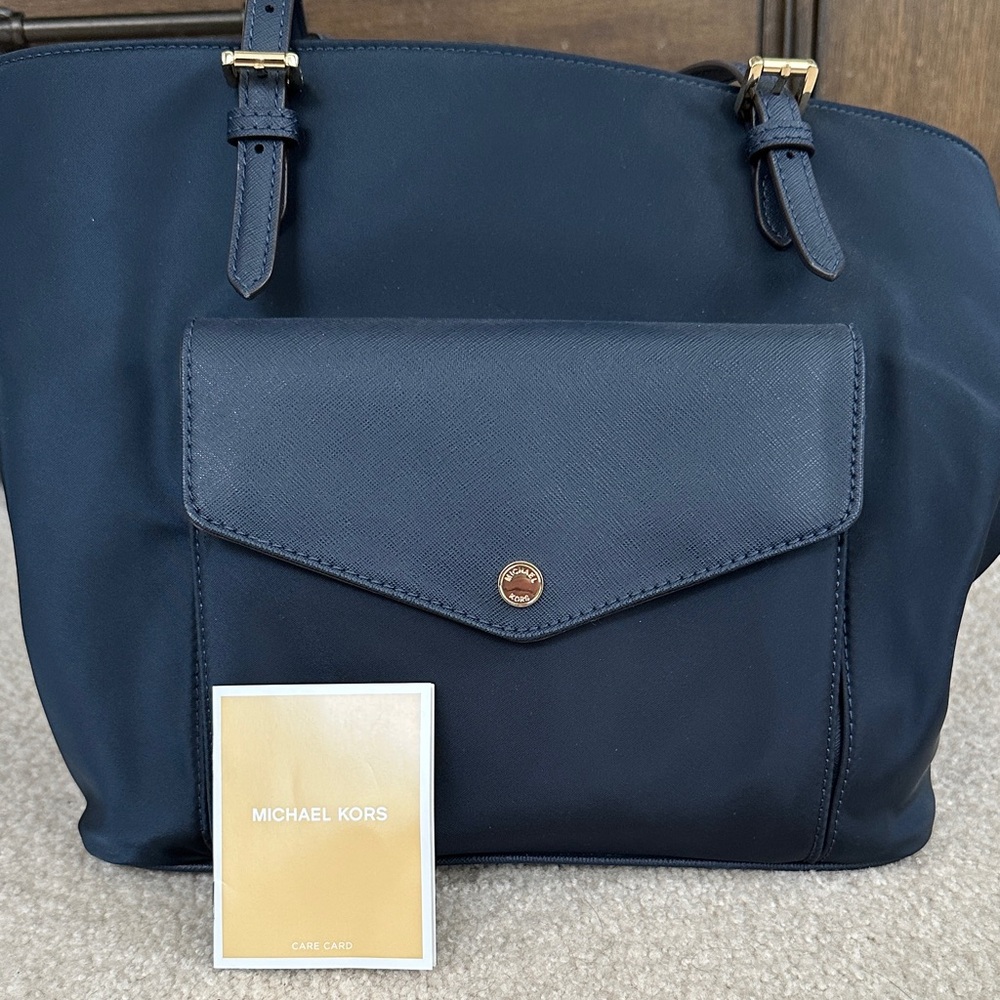 Michael Kors Navy Tote Bag with Gold Accents - Picture 2 of 7